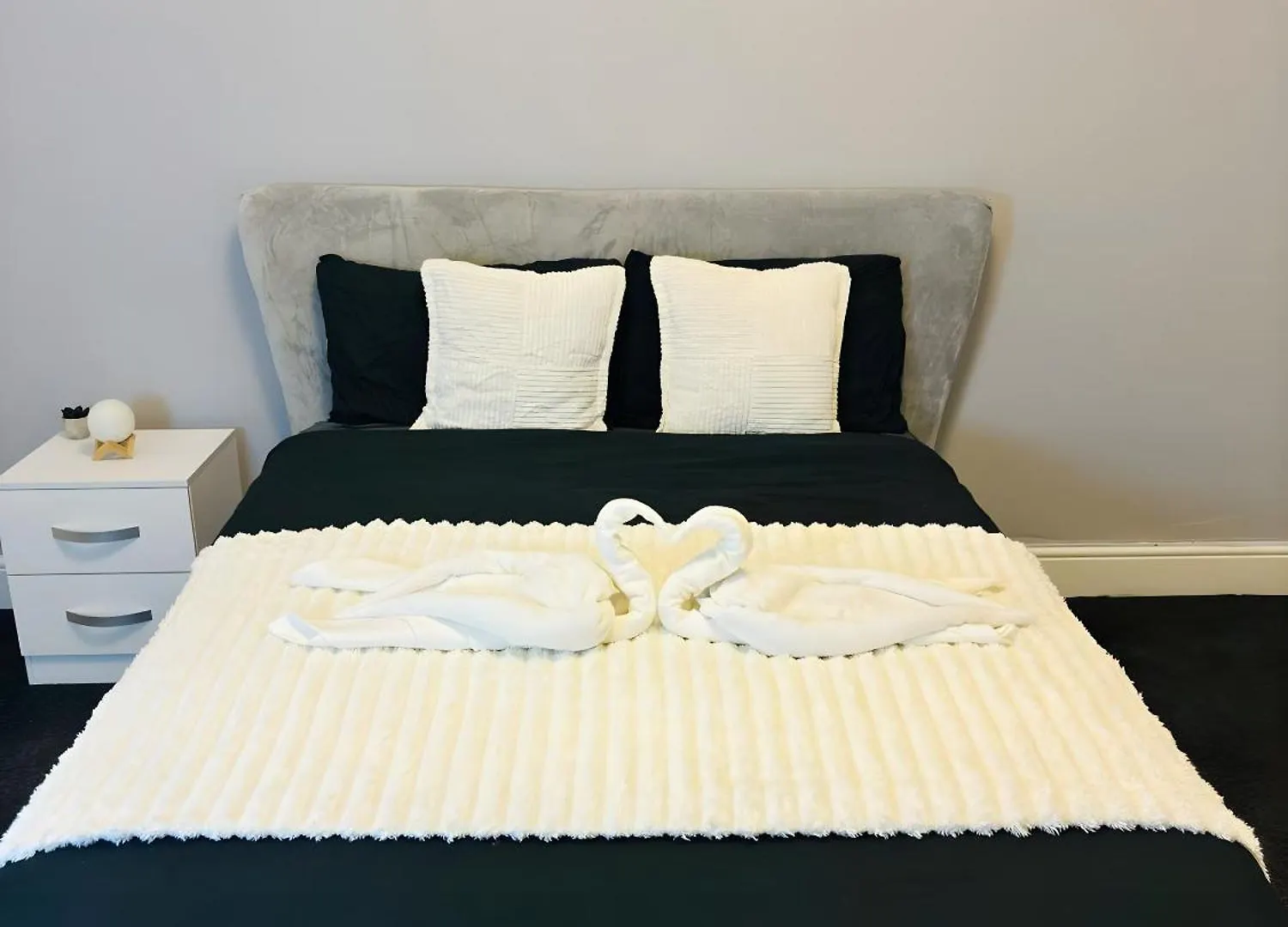 Apartment Town Centre House, Near Heathrow, Holloway, Thorpepark, Legoland Staines-upon-Thames United Kingdom